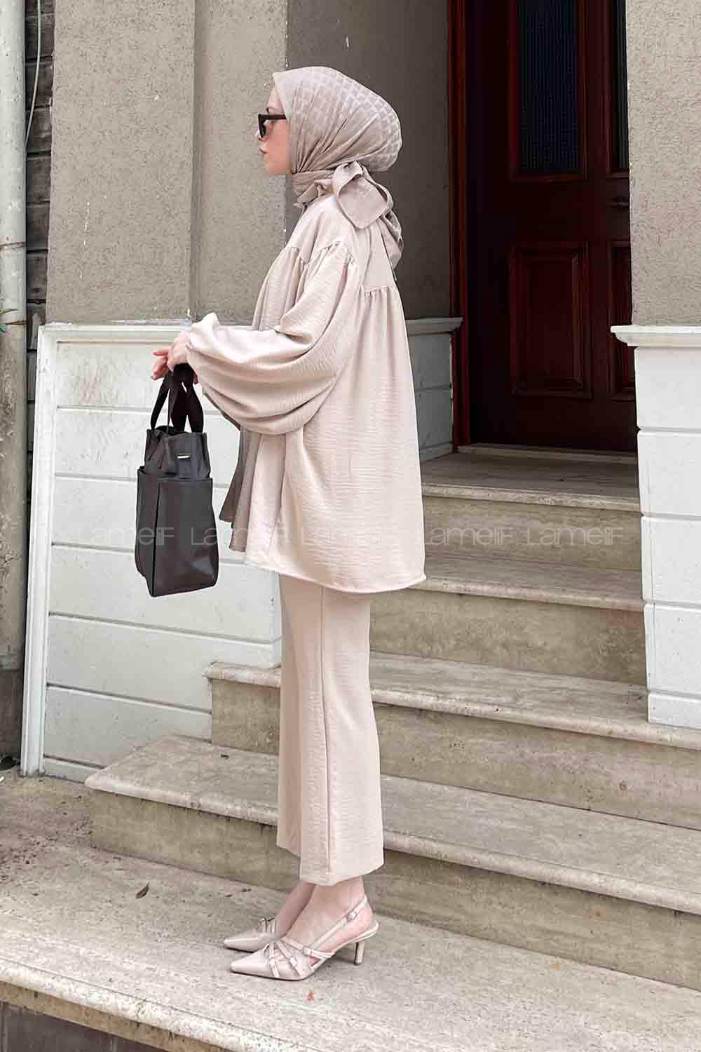 Lamelif Yaka Fırfır Detaylı İkili Tesettür Takım Bej