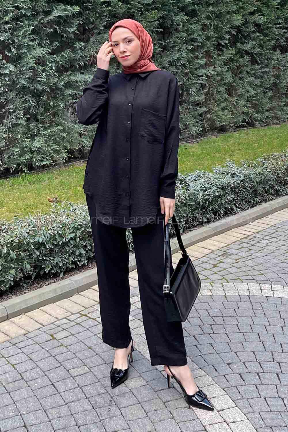 Lamelif Yan Düğme Detaylı İkili Ayrobin Tesettür Takım Siyah