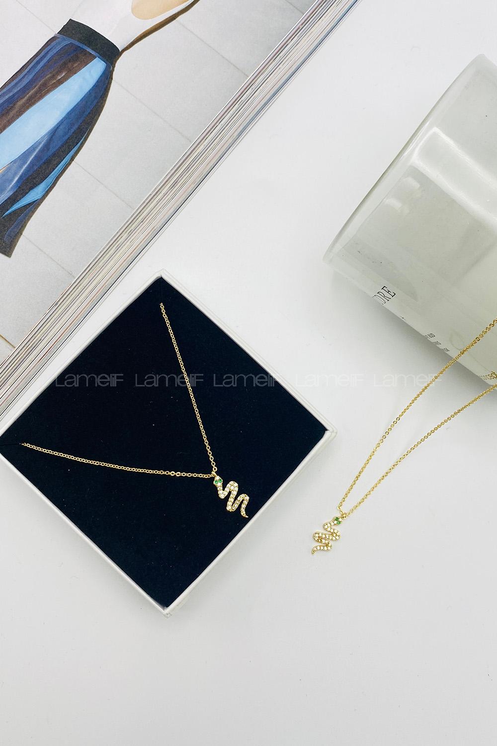 Lamelif Gold Yılan Zirkon Taşlı Kolye