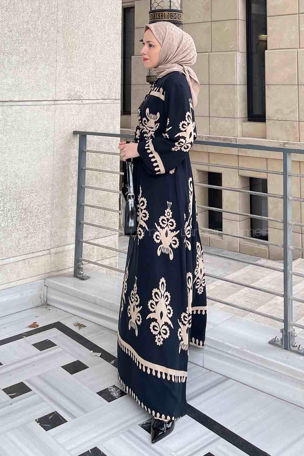 Lamelif Yaka Düğme Detaylı Desenli Elbise Siyah