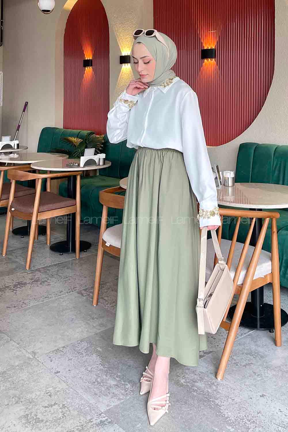 Lameliif Yaka ve Kol Gold Güpür Detaylı Gömlek Beyaz