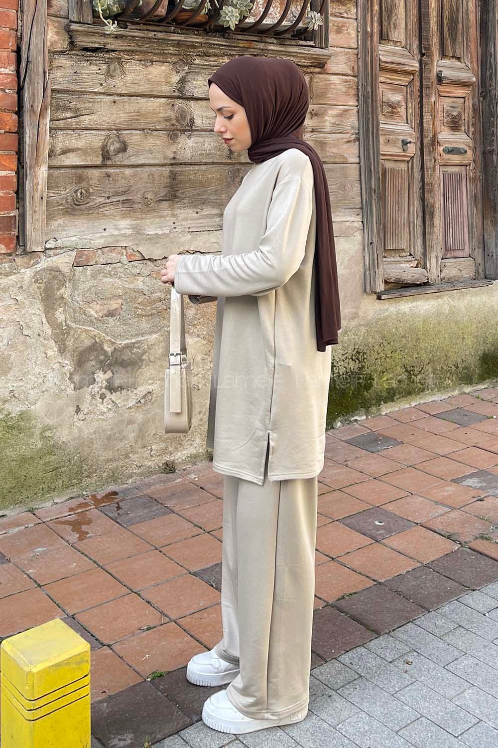 Beige Crew Neck Long Arm Without Accessories Combed Fabric Regular Trousers Comfortable Suit