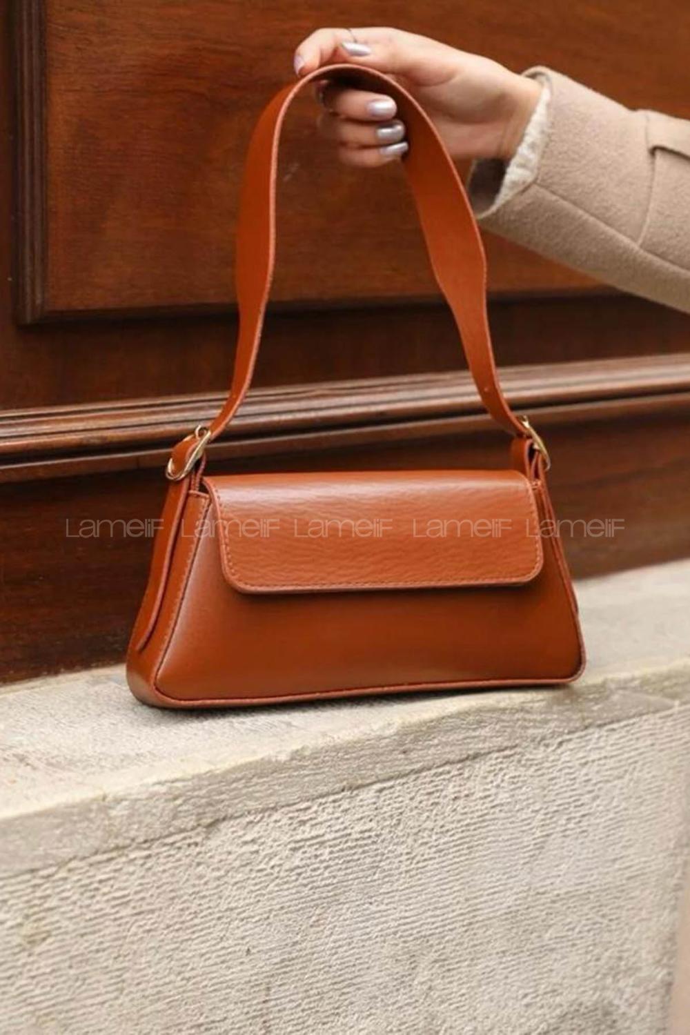 Tan Buckle Skin Hand Bag Bag