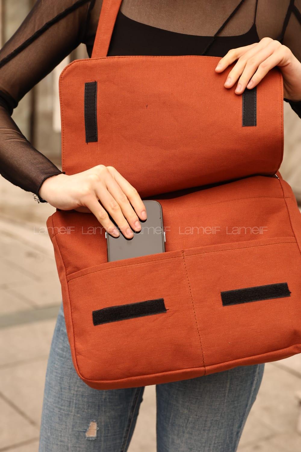 Tan Buckle Skin Hand Bag Bag