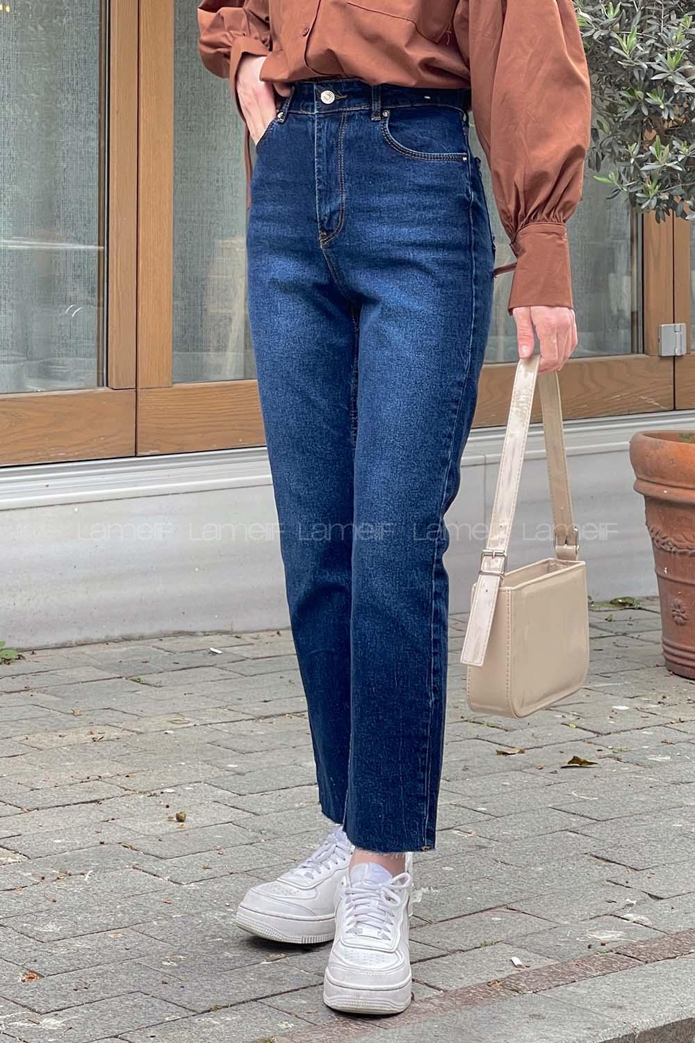 Lamelif Kesik Paça Fit Jean Koyu Mavi