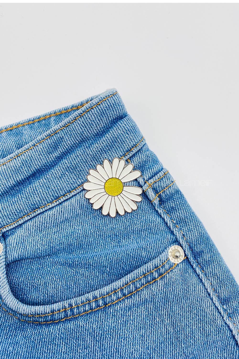 Lamelif Çiçek Broş