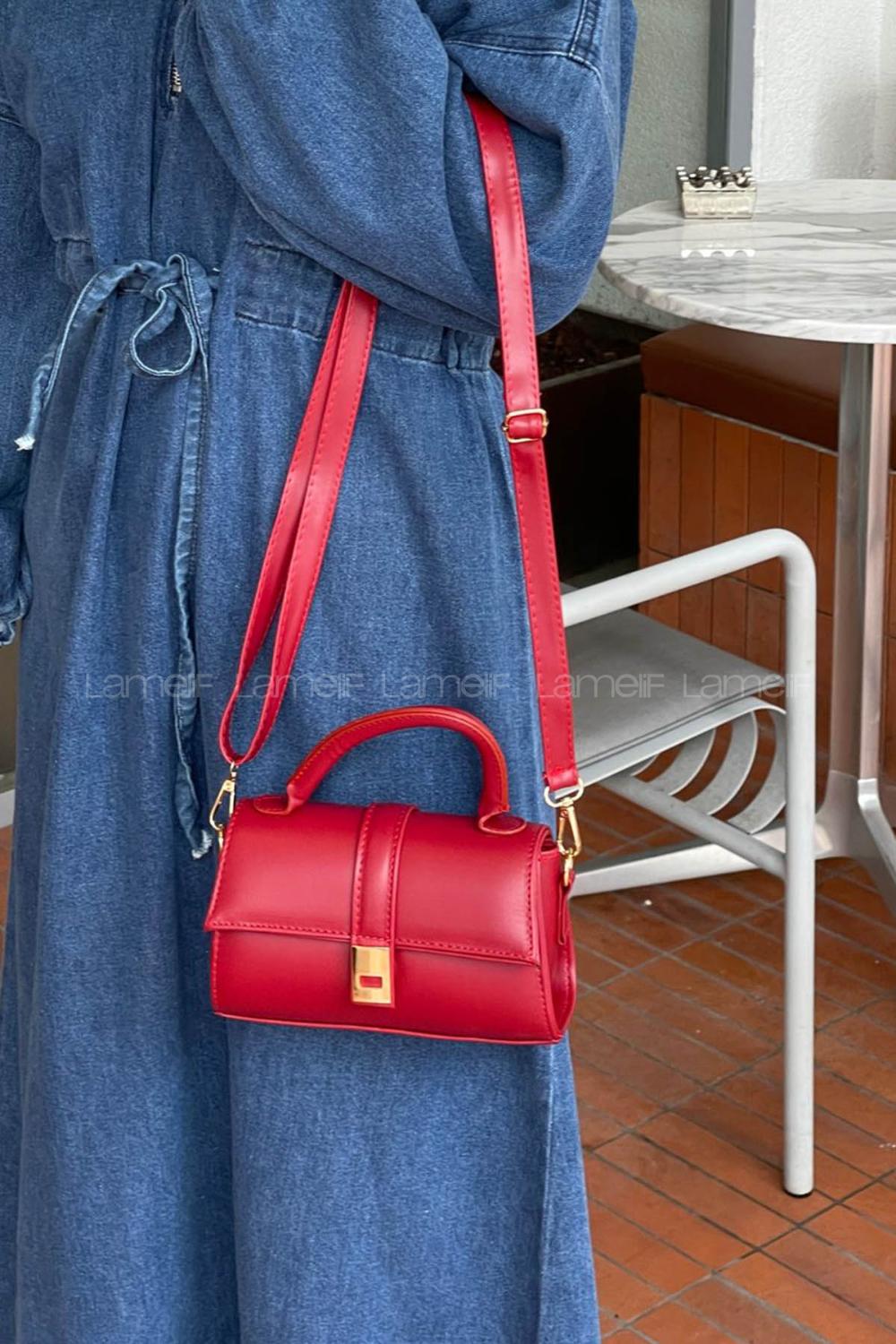 Lamelif Ruby Model Mini Üstten Ayarlanabilir Yan Askılı Kapaklı Çanta Bordo