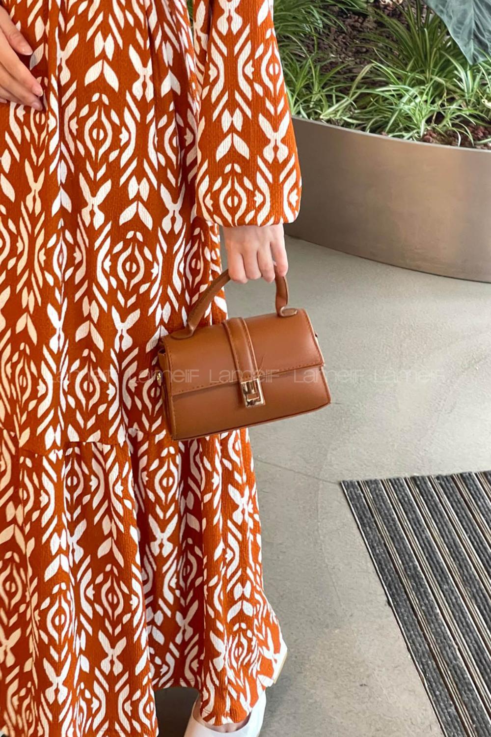 Lamelif Ruby Model Mini Üstten Ayarlanabilir Yan Askılı Kapaklı Çanta Taba