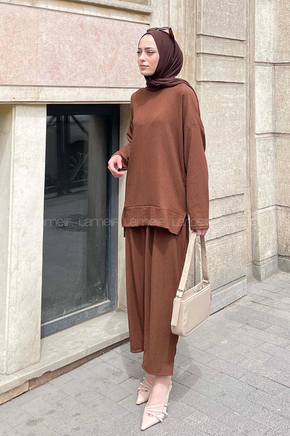 Brown Crew Neck Long Arm Poplin Fabric Trousers Comfortable Suit