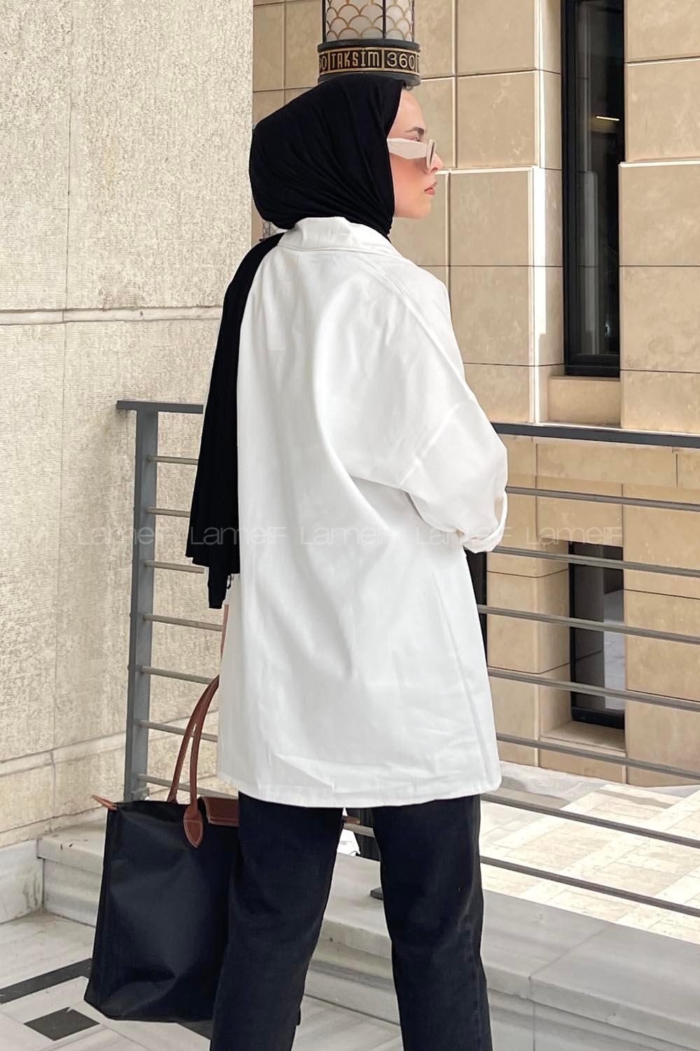 Lamelif Kapaklı İki Cepli Tahta Düğmeli Gömlek Ekru