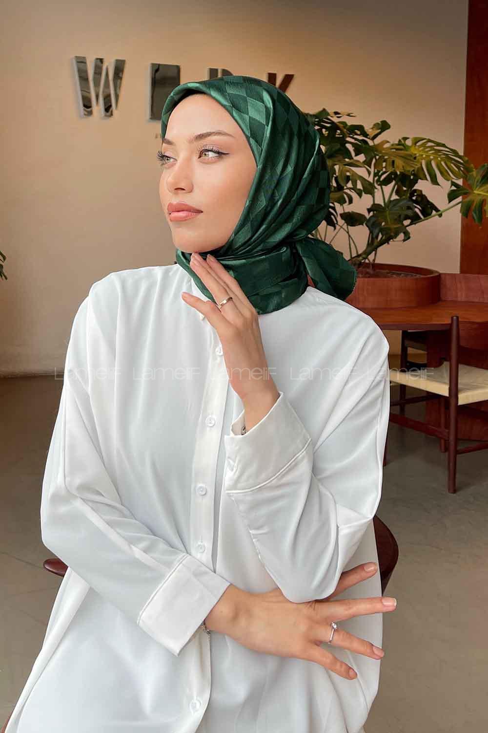 Lamelif Dama Desen Jakar Eşarp Zümrüt Yeşili