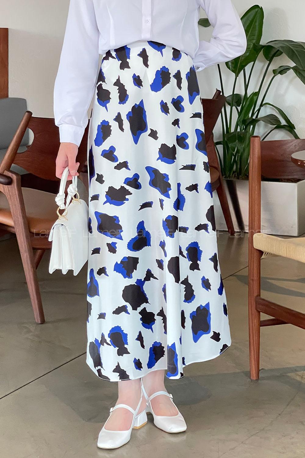 Lamelif Saten Pamuklu Soyut Desen Etek Beyaz