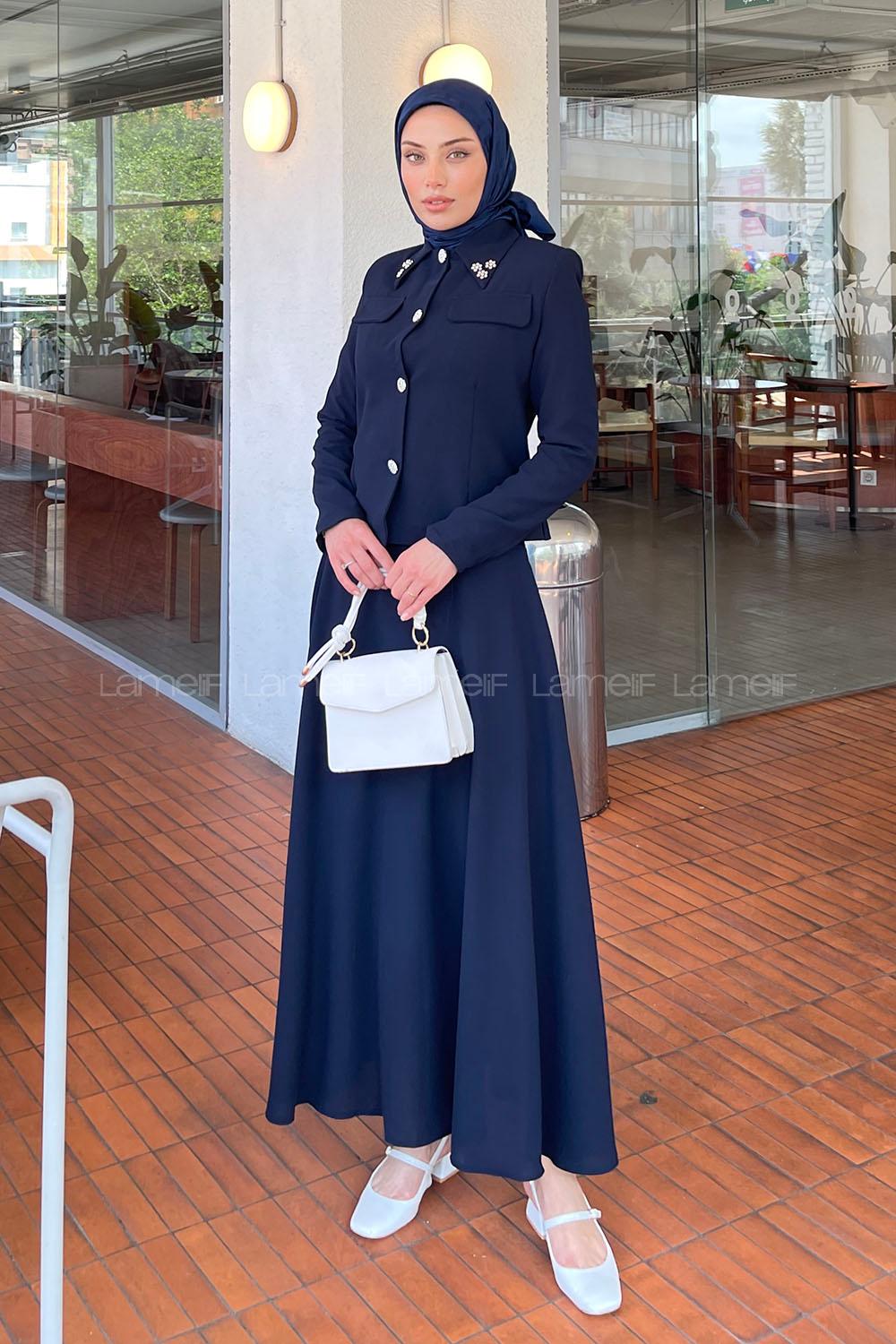 Lamelif Yaka Taş Detaylı Etekli Takım Lacivert