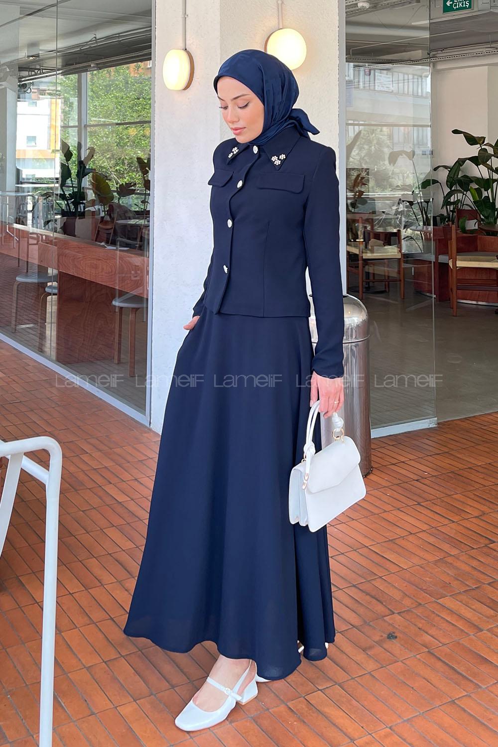 Lamelif Yaka Taş Detaylı Etekli Takım Lacivert