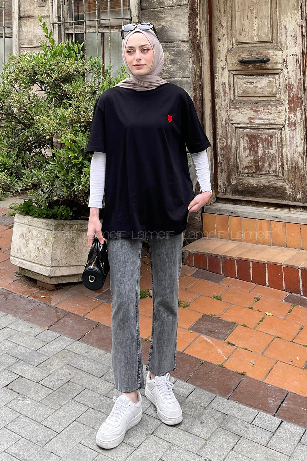 Lamelif Kalp Detaylı Tshirt Siyah