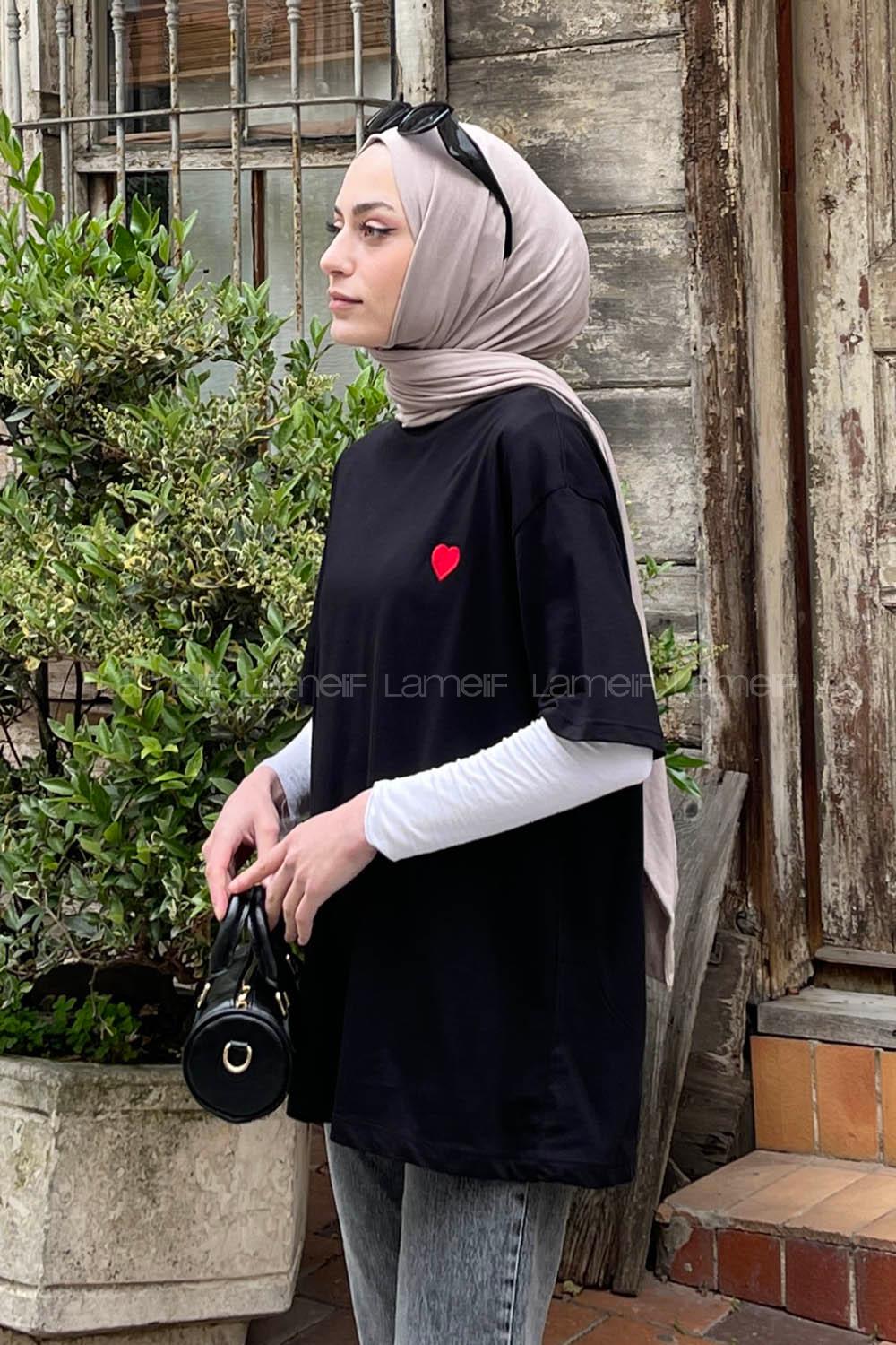 Lamelif Kalp Detaylı Tshirt Siyah