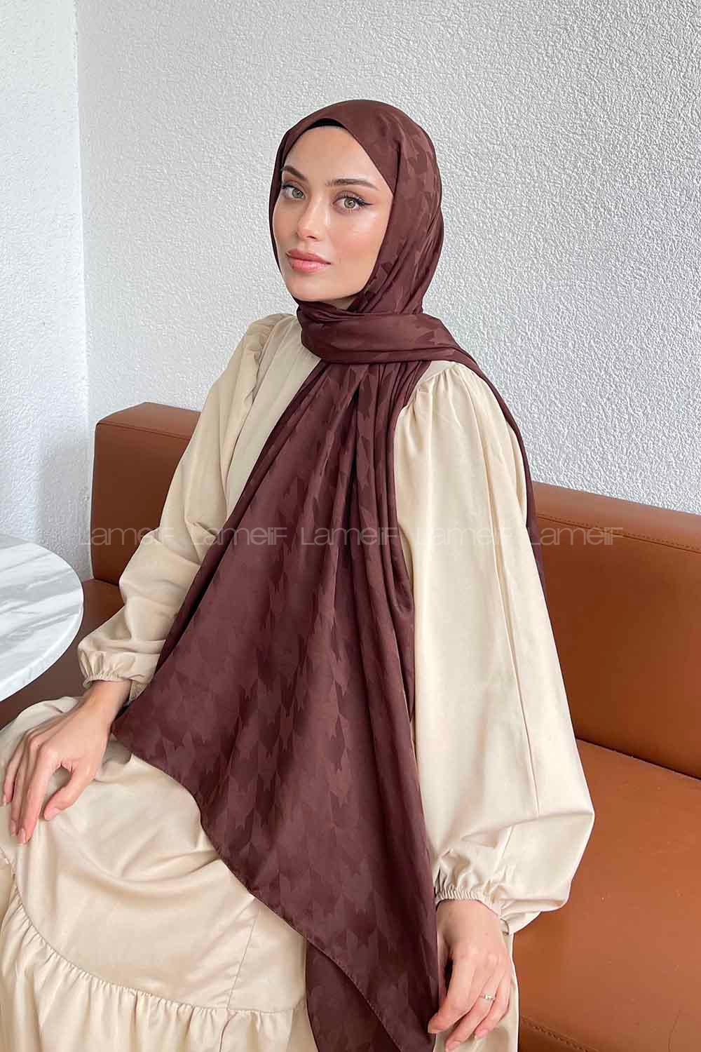 Lamelif Kazayağı Desen Jakar Serisi Şal Koyu Kahve