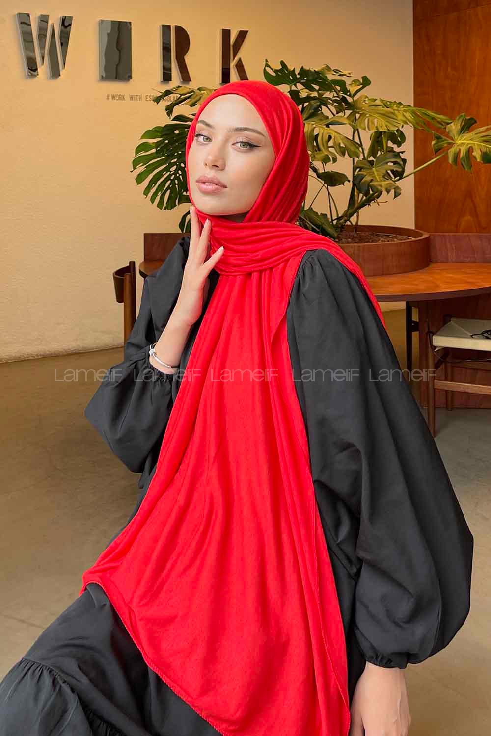 Lamelif Kırmızı Penye Şal