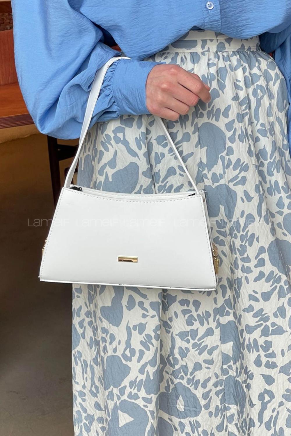White Buckle Skin Hand Bag Bag