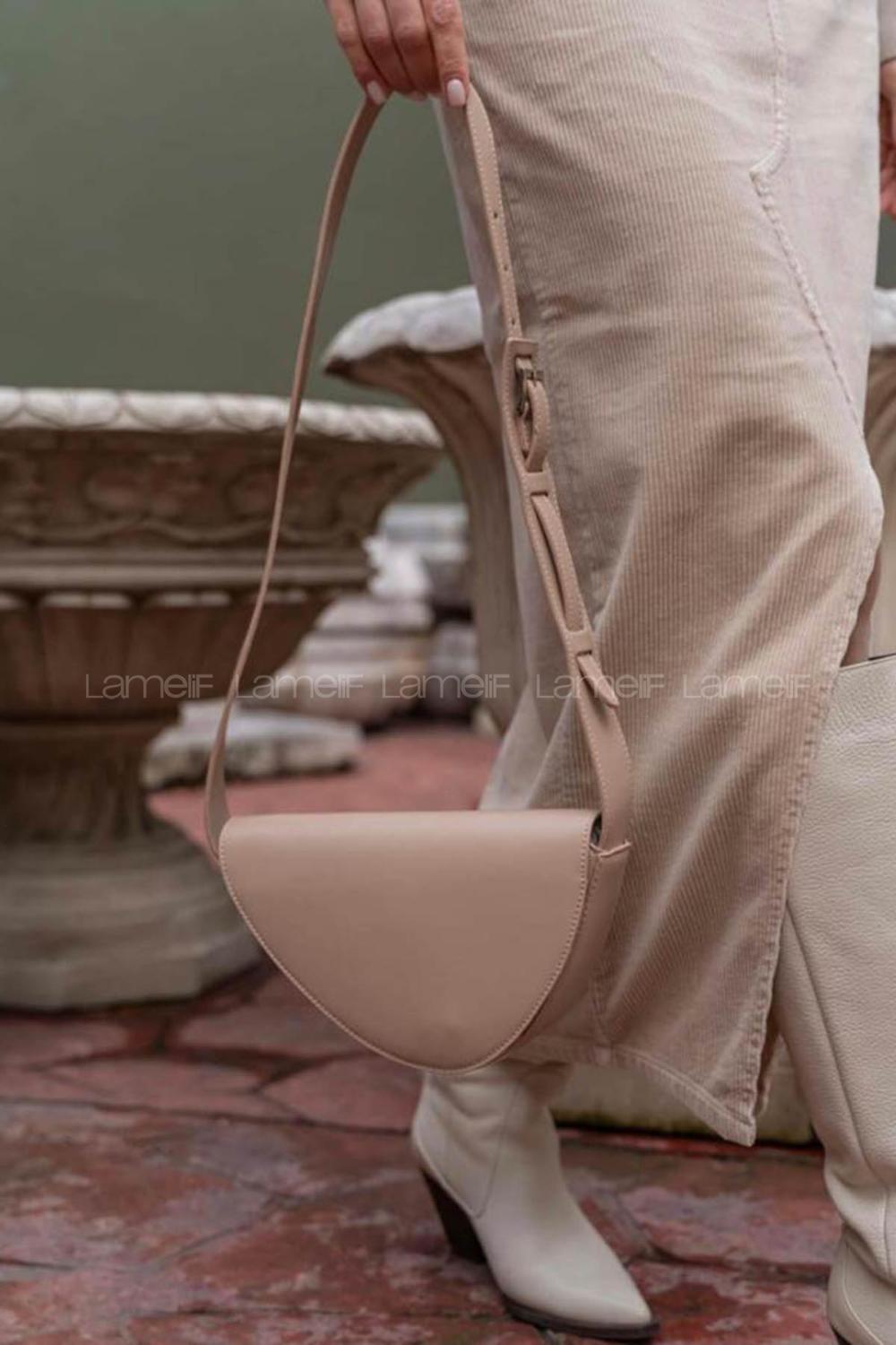 Mink Buckle Skin Hand Bag Bag