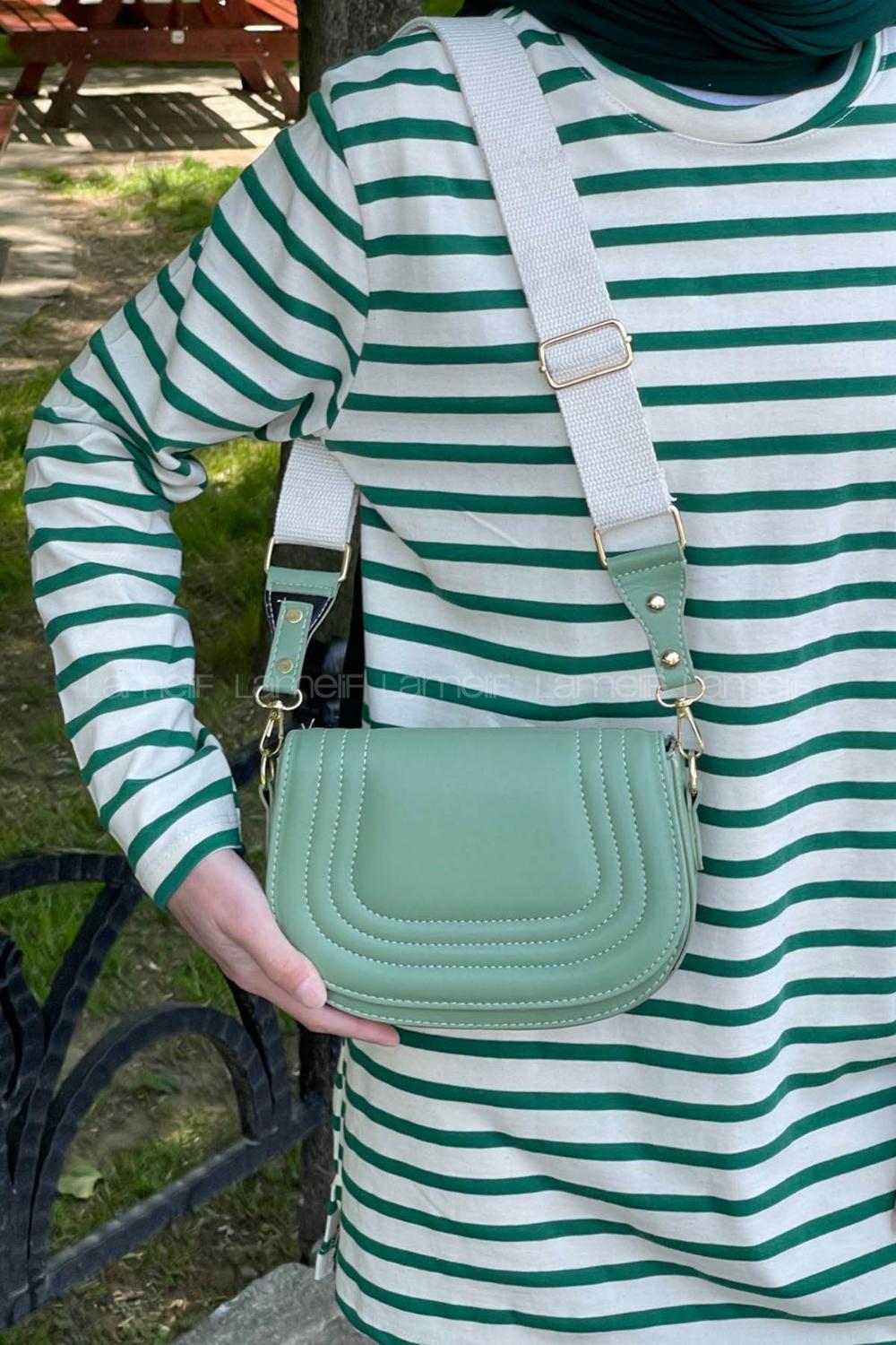 Lamelif Çapraz Askılı Kapaklı Çanta Çağla Yeşili