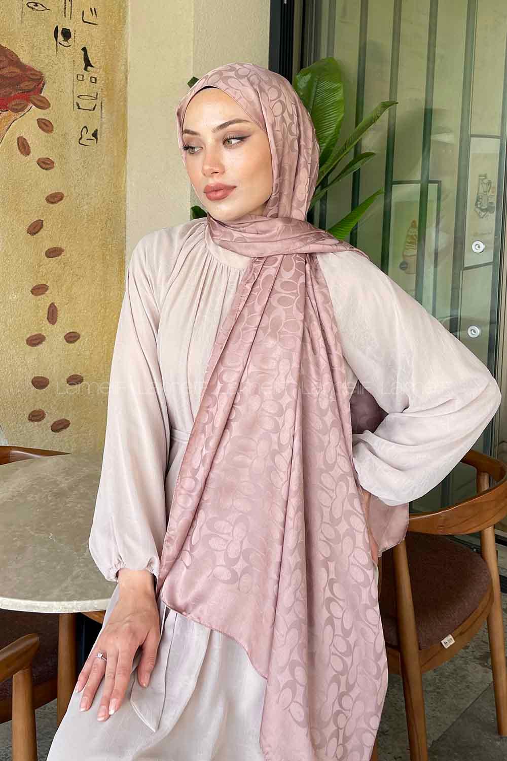 Lamelif Coach Desen Jakar Şal Sütlü Kahve