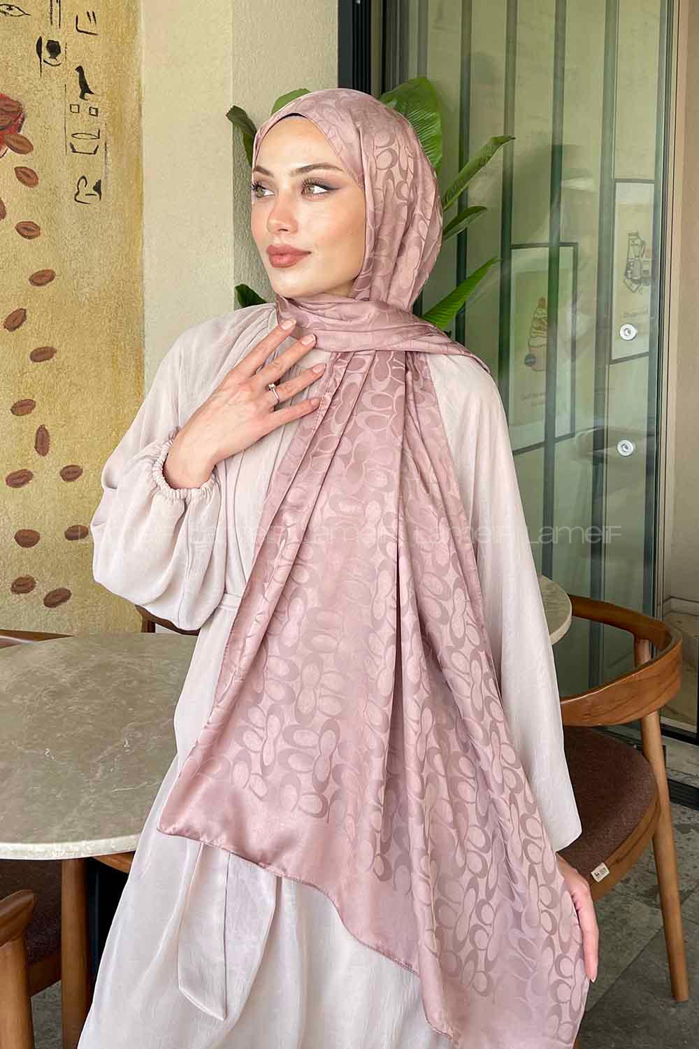 Lamelif Coach Desen Jakar Şal Sütlü Kahve