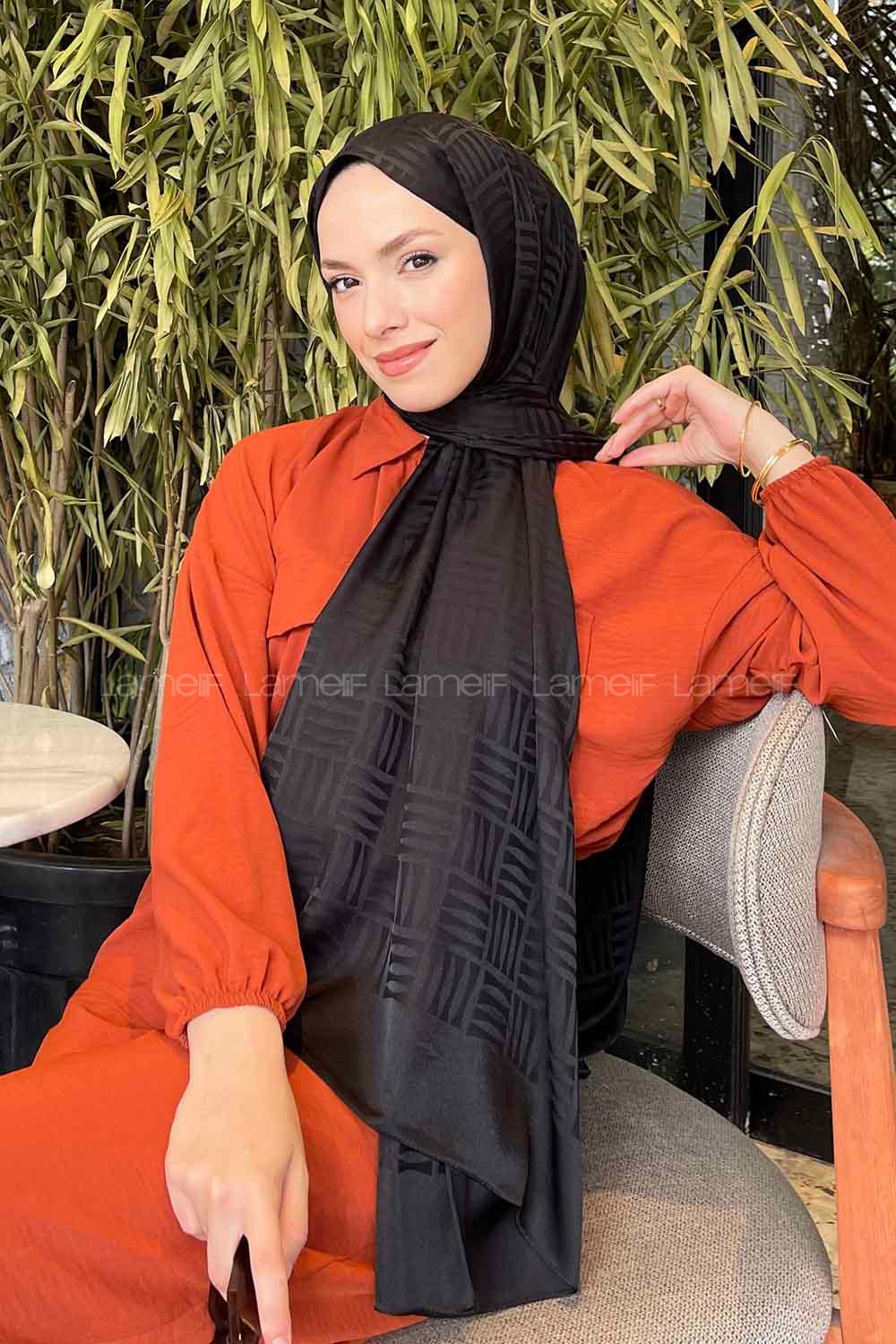 Lamelif Kibrit Desen Jakar Şal Siyah