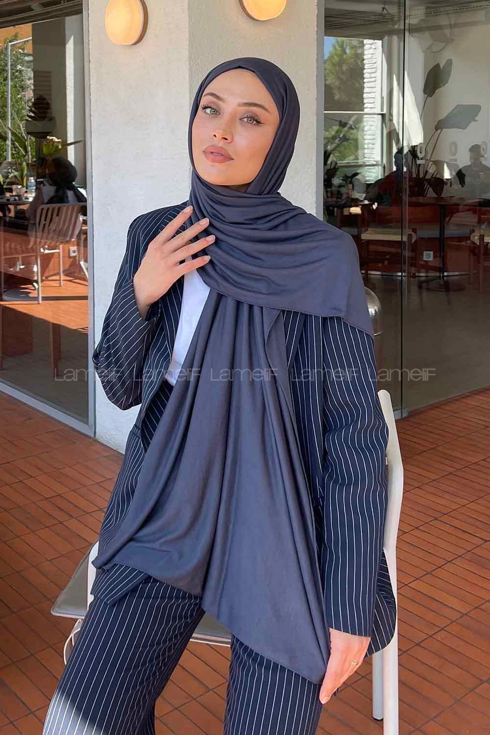Anthracite Combed Fabric Straight Shawl