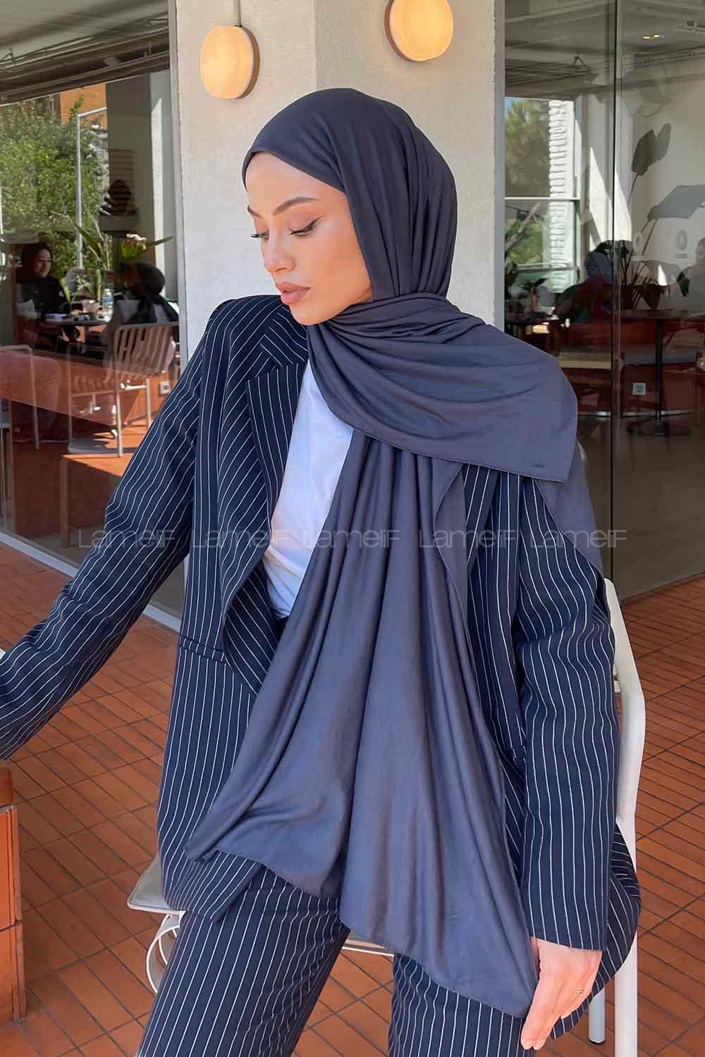 Anthracite Combed Fabric Straight Shawl