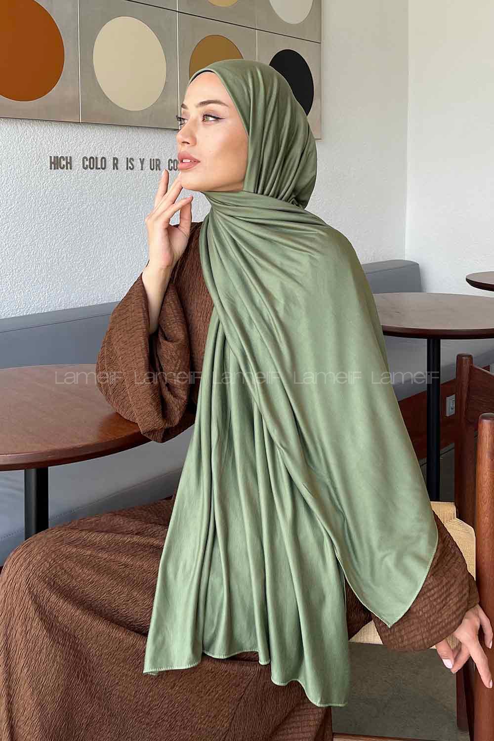Army Green Combed Fabric Straight Shawl