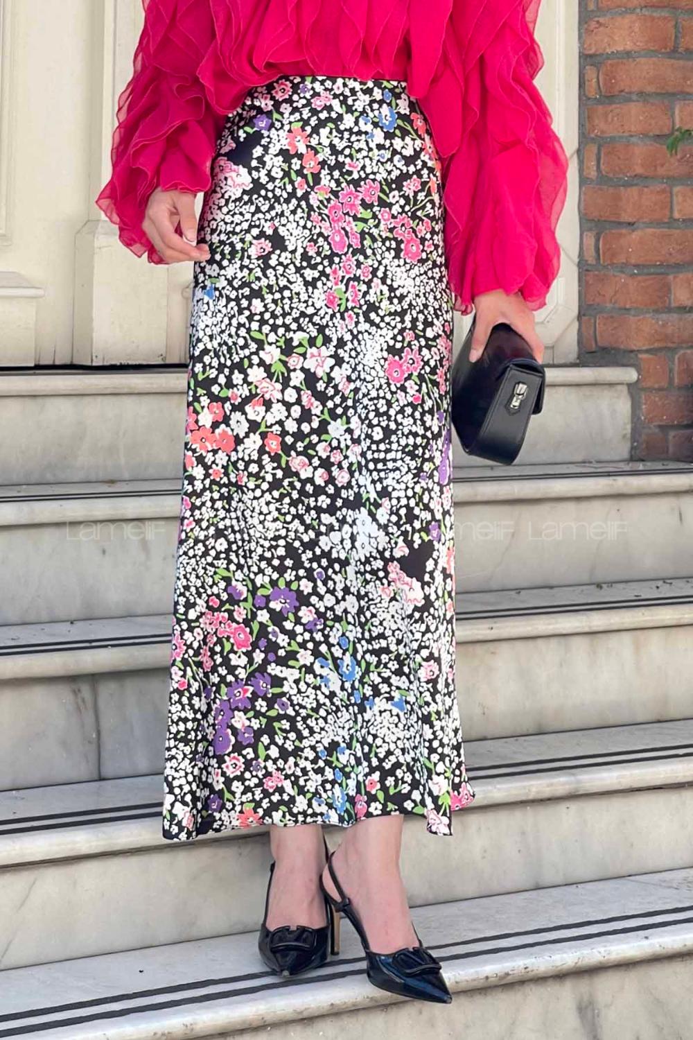 Lamelif Saten Pamuklu Çiçek Detaylı Etek Siyah