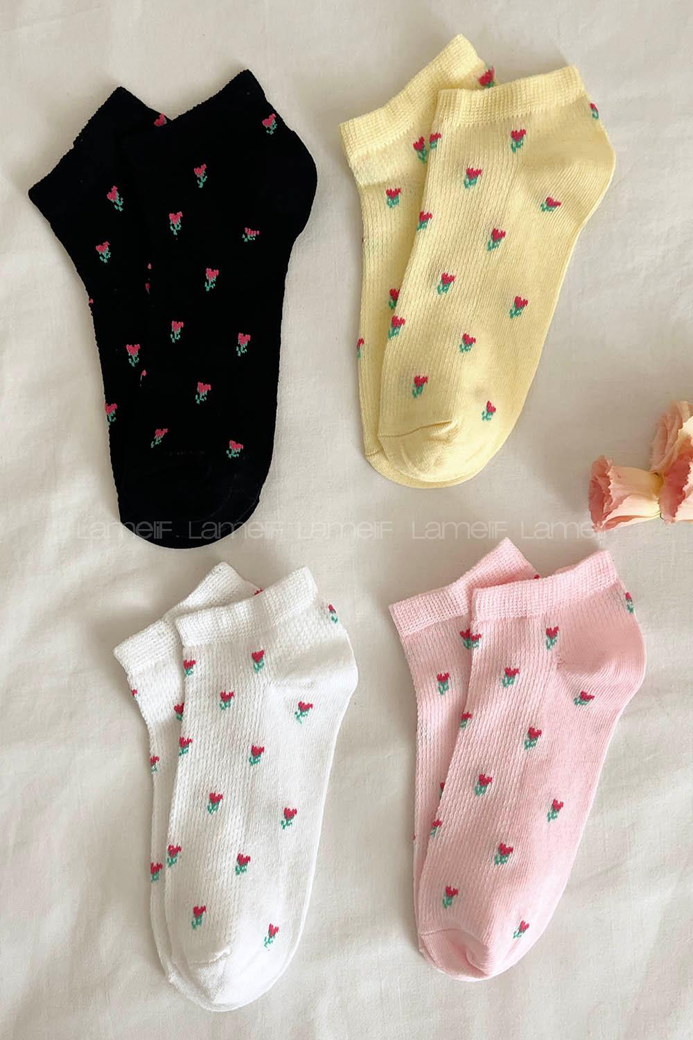 Lamelif Menekşe Desen Patik Çorap