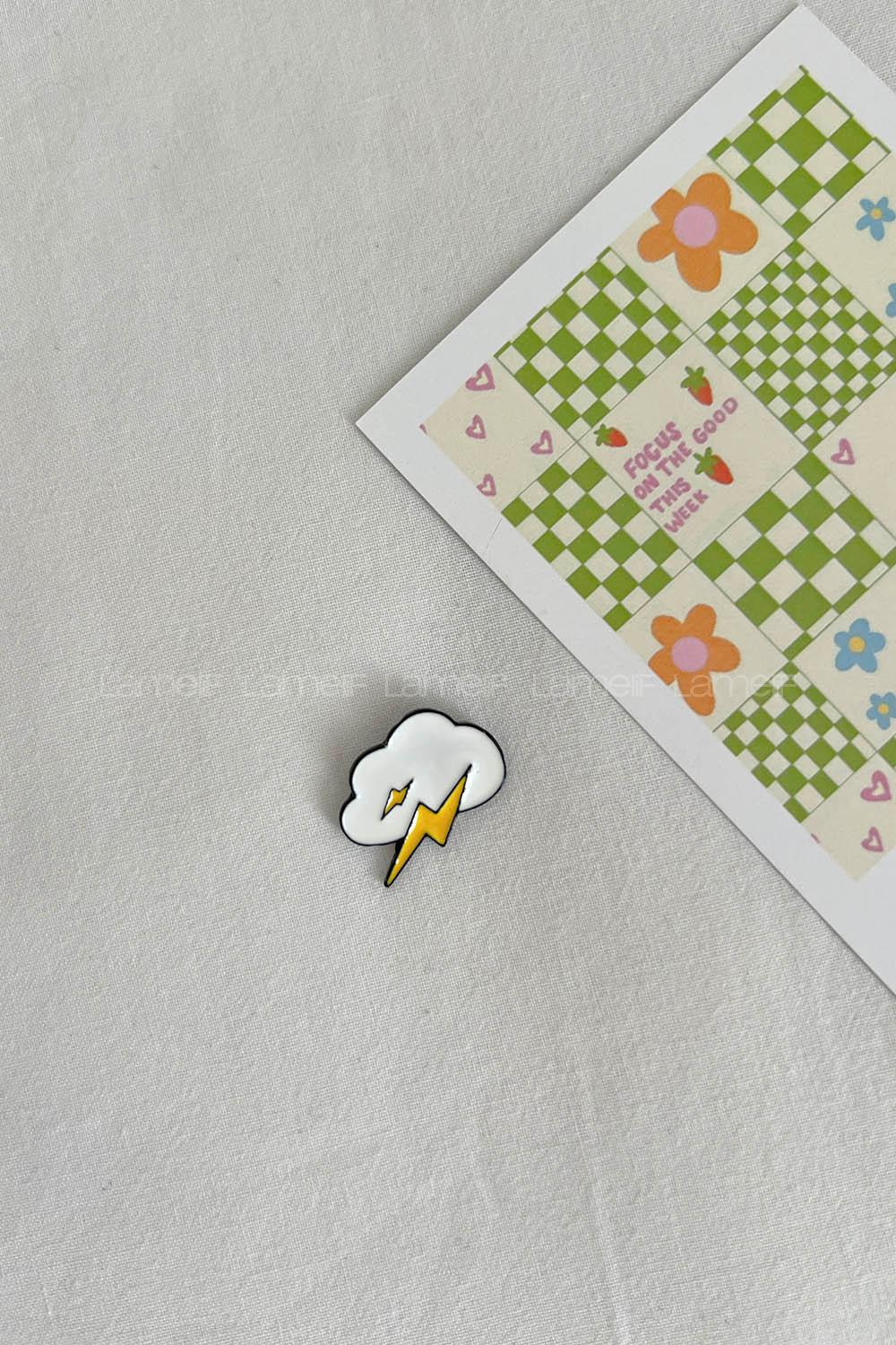 Lamelif Şimşek Demir Broş