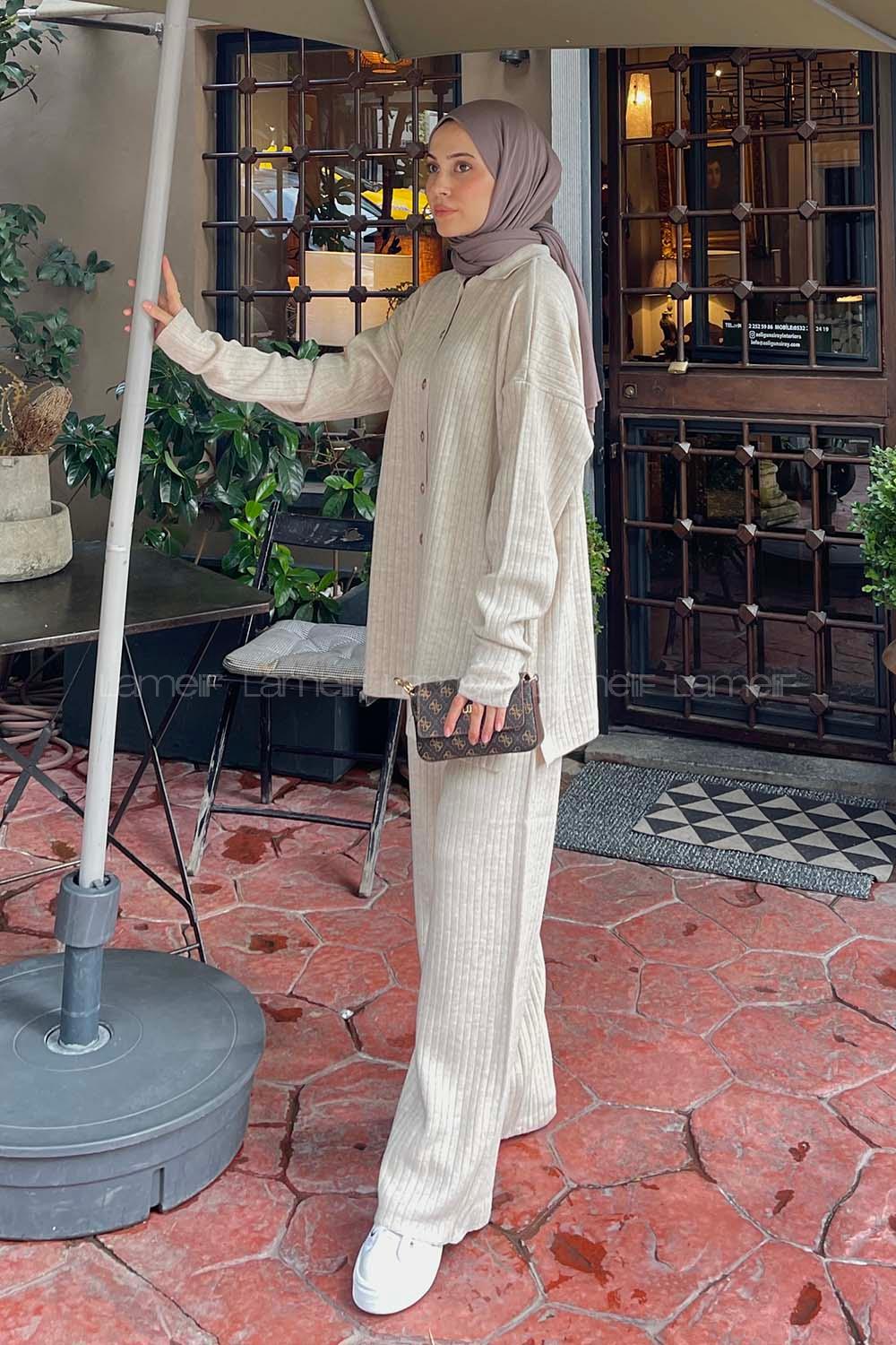 Lamelif  Polo Yaka Düğmeli Tesettür Takım Taş