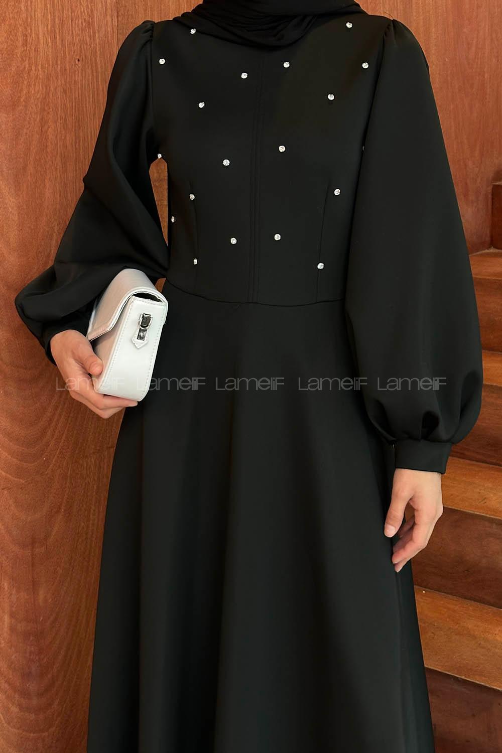 Lamelif Scuba Kumaş Taş Detaylı Tesettür Elbise Siyah