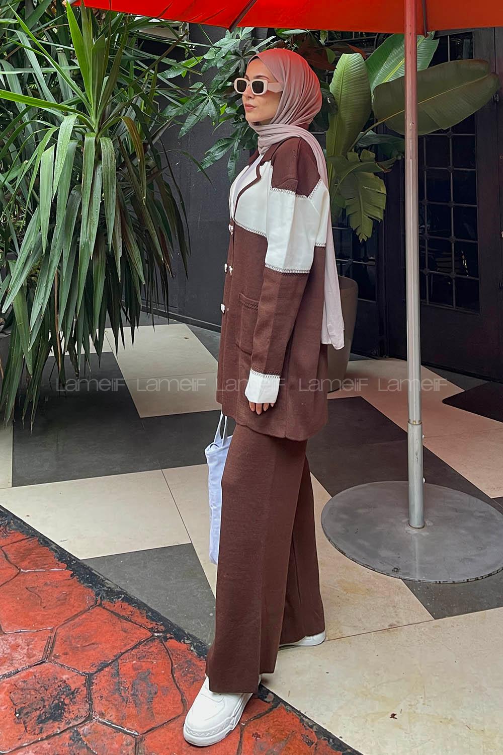 Lamelif Yakalı Önü Düğmeli Tasarım Triko Tesettür Takım Kahverengi
