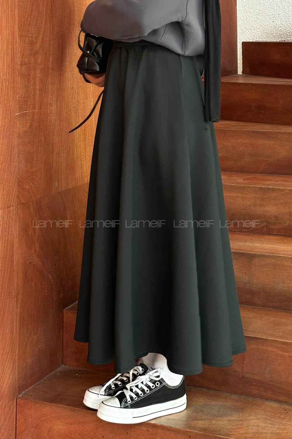 Lamelif Scuba Kumaş Kloş Etek Siyah