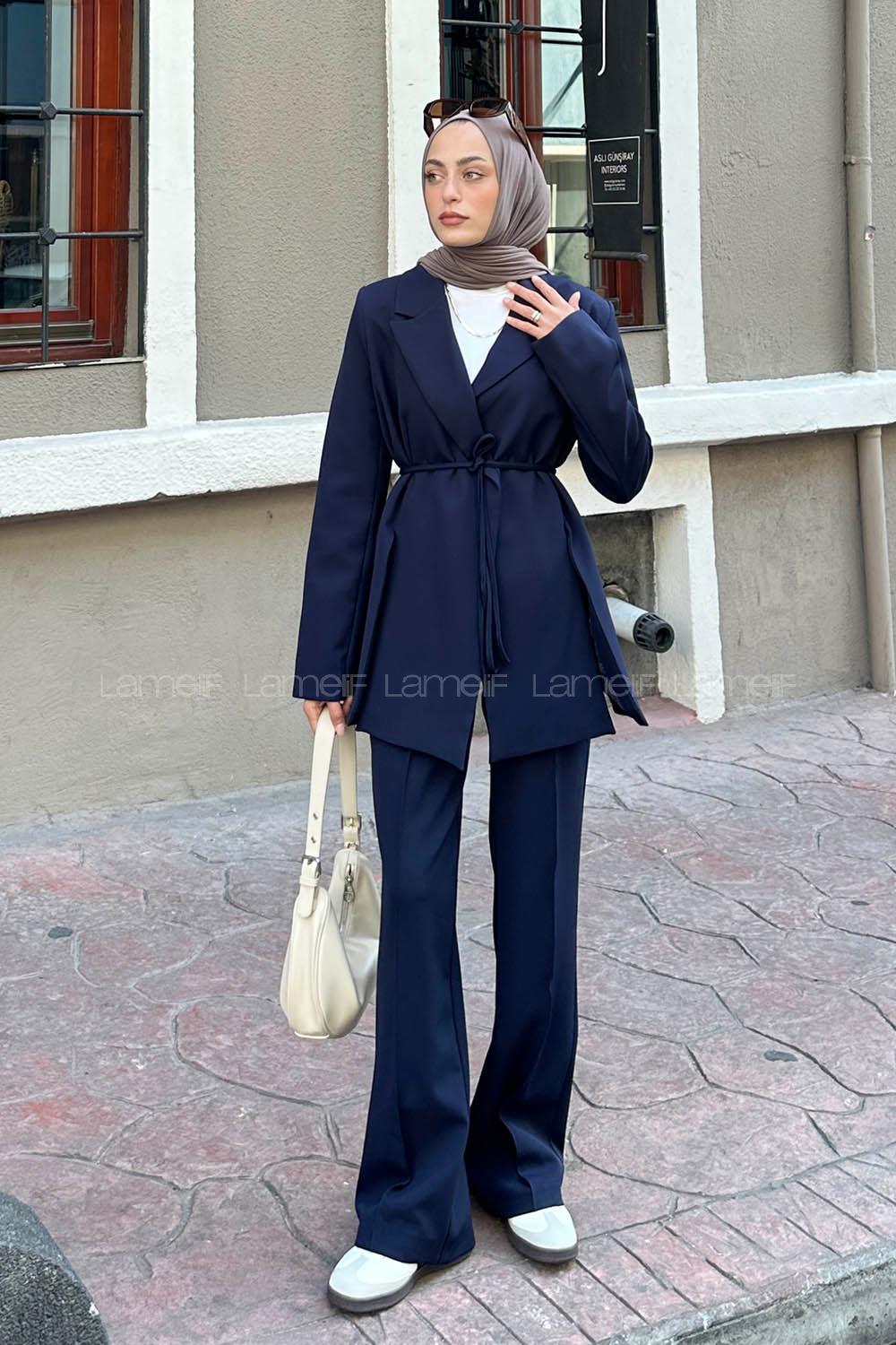 Lamelif Yırtmaç Detaylı Ceket Tesettür Takım Lacivert