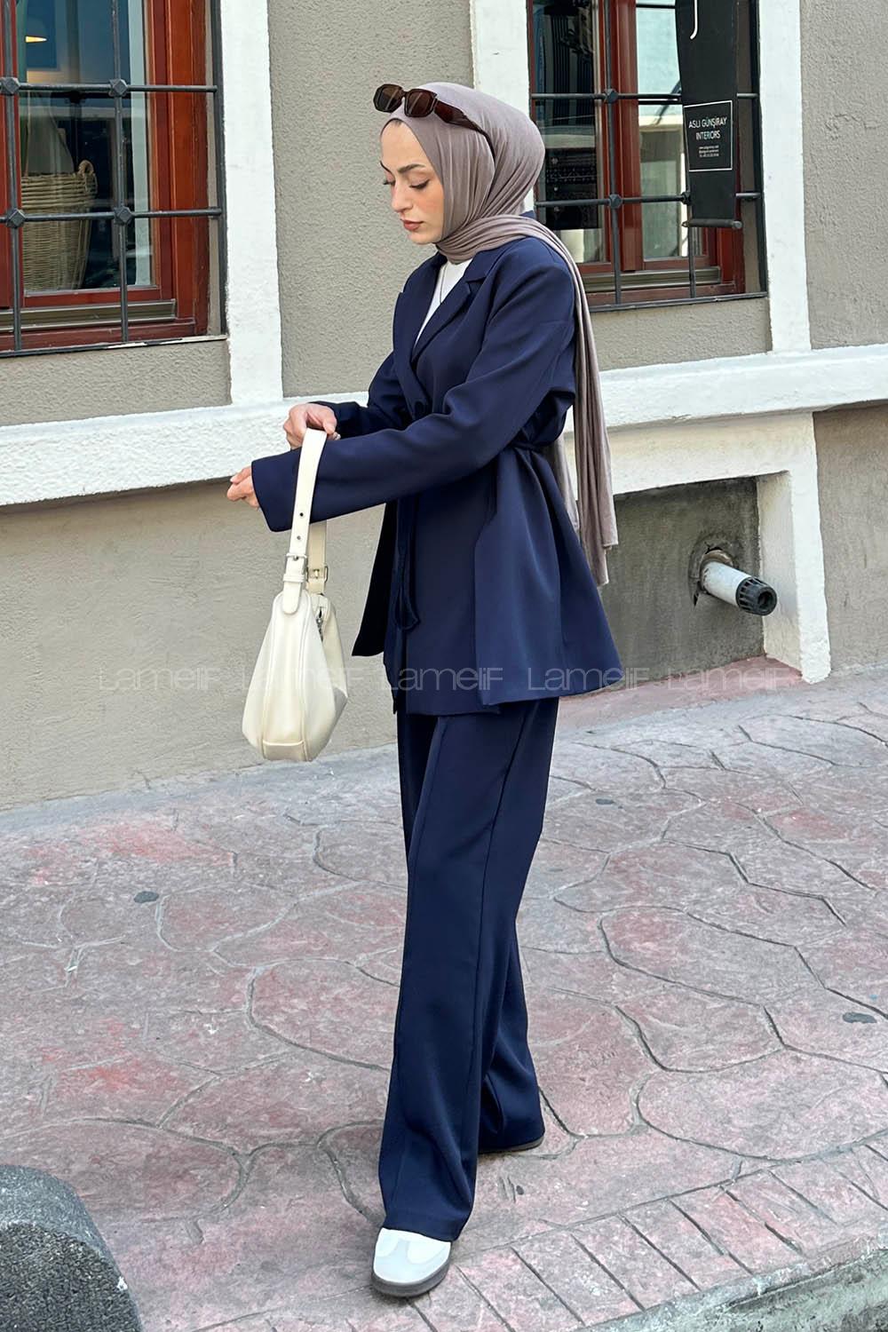 Lamelif Yırtmaç Detaylı Ceket Tesettür Takım Lacivert