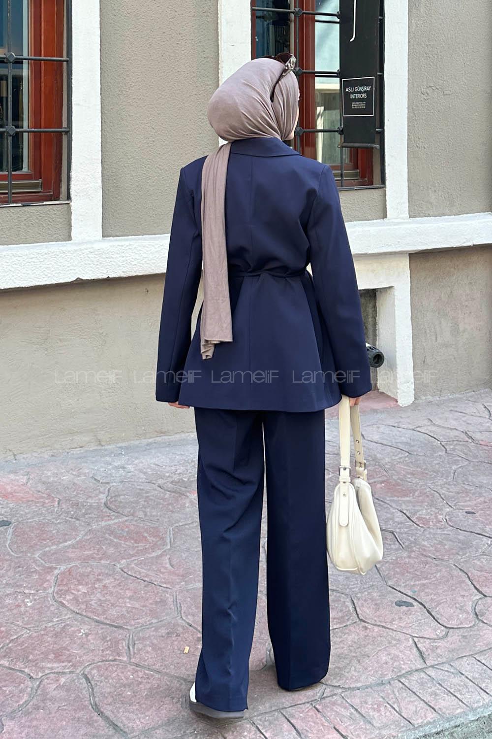 Lamelif Yırtmaç Detaylı Ceket Tesettür Takım Lacivert