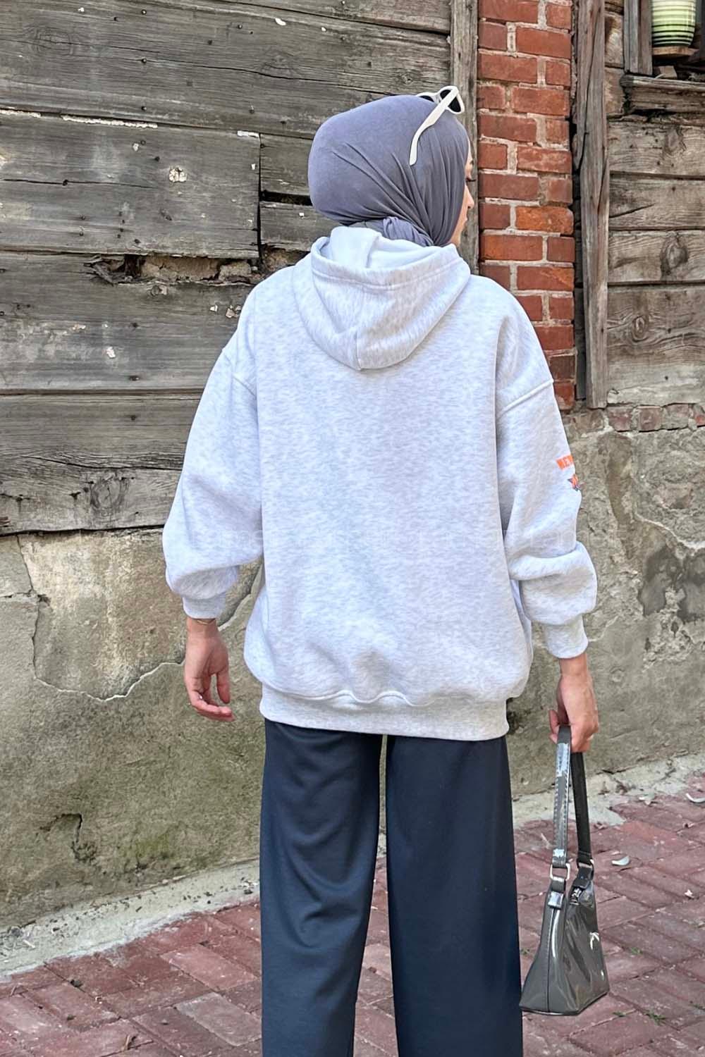 Lamelif Kapşon Detaylı New York Baskılı Sweatshirt Açık Gri