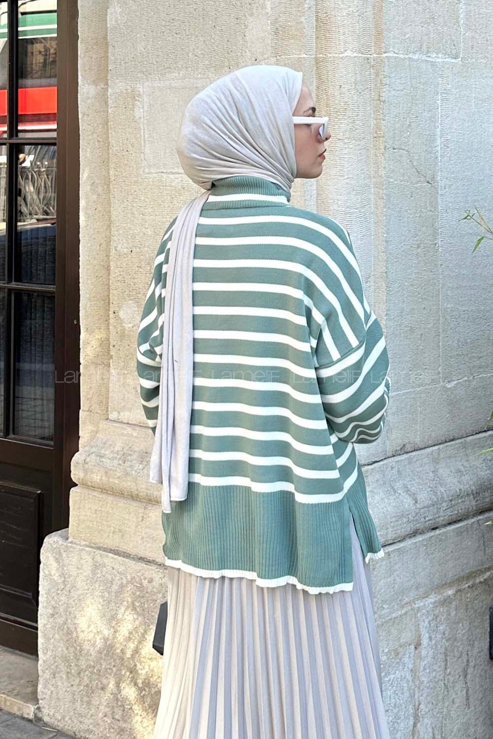 Modalamelif Balıkçı Yaka Çizgi Desenli Yırtmaçlı Triko Kazak Çağla Yeşili