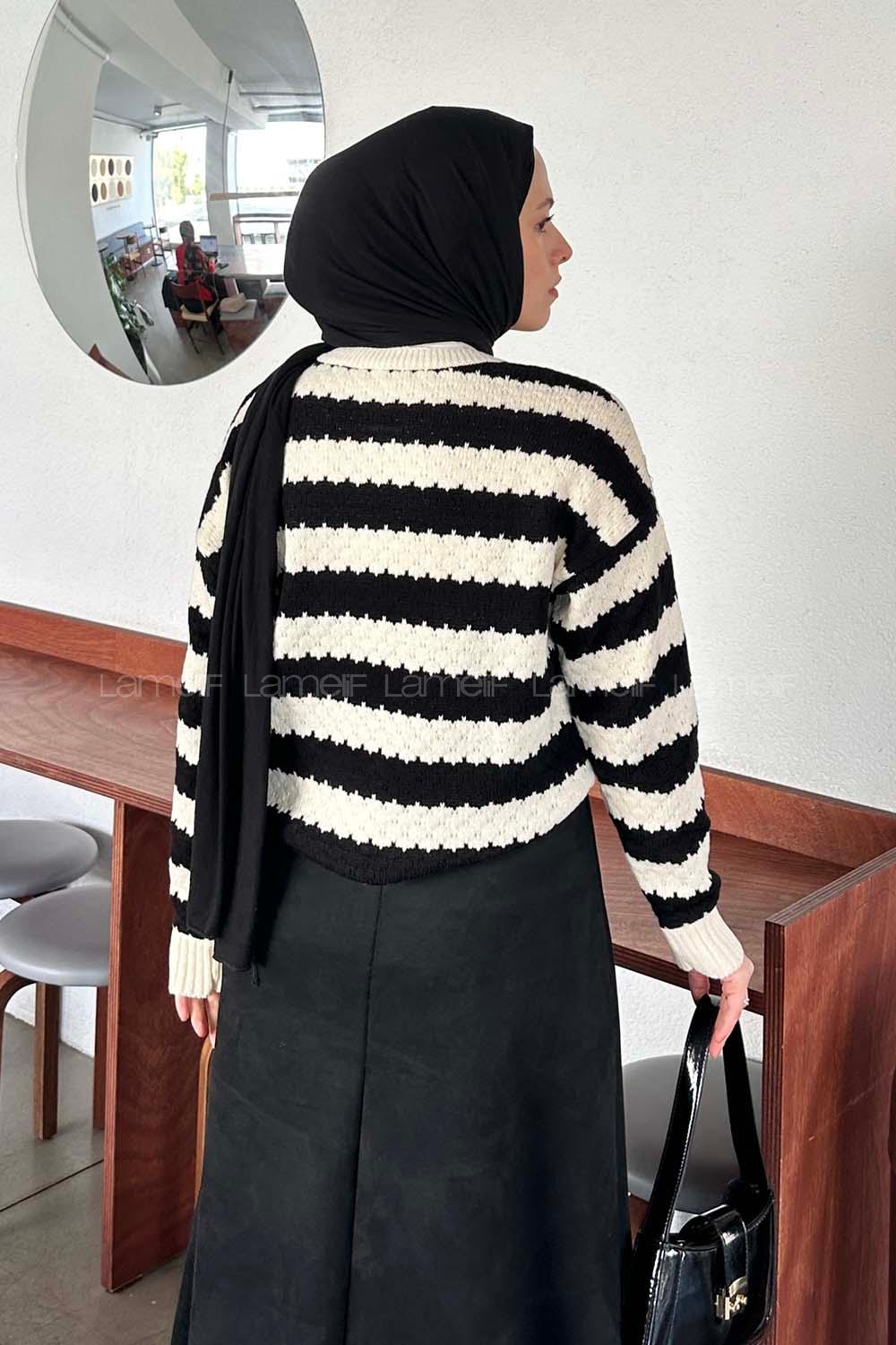 Lamelif Kol Ve Etek Ucu Manşetli Triko Kazak Ekru