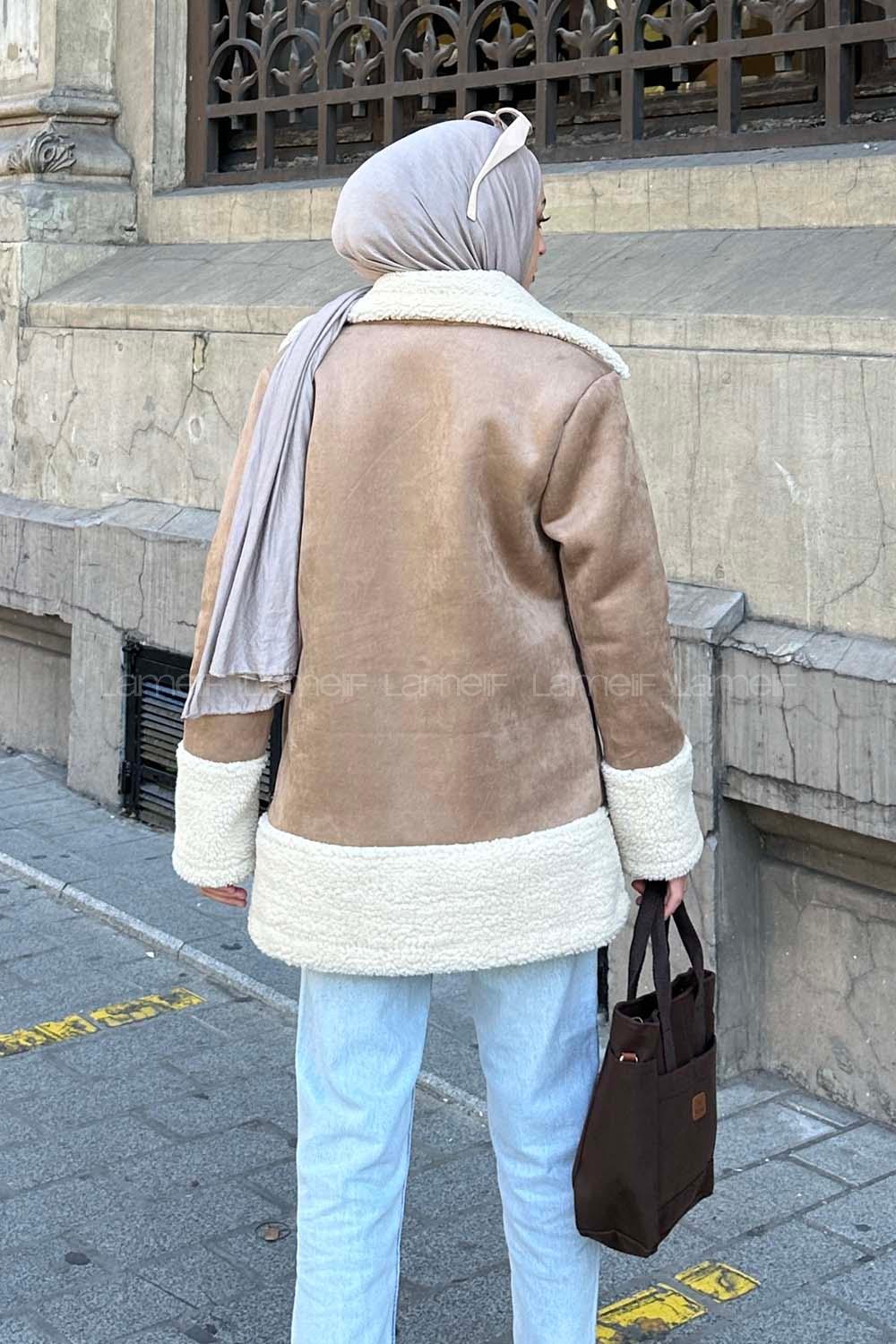 Lamelif Önü Boydan Düğmeli Kürklü Mont Soft Kahve