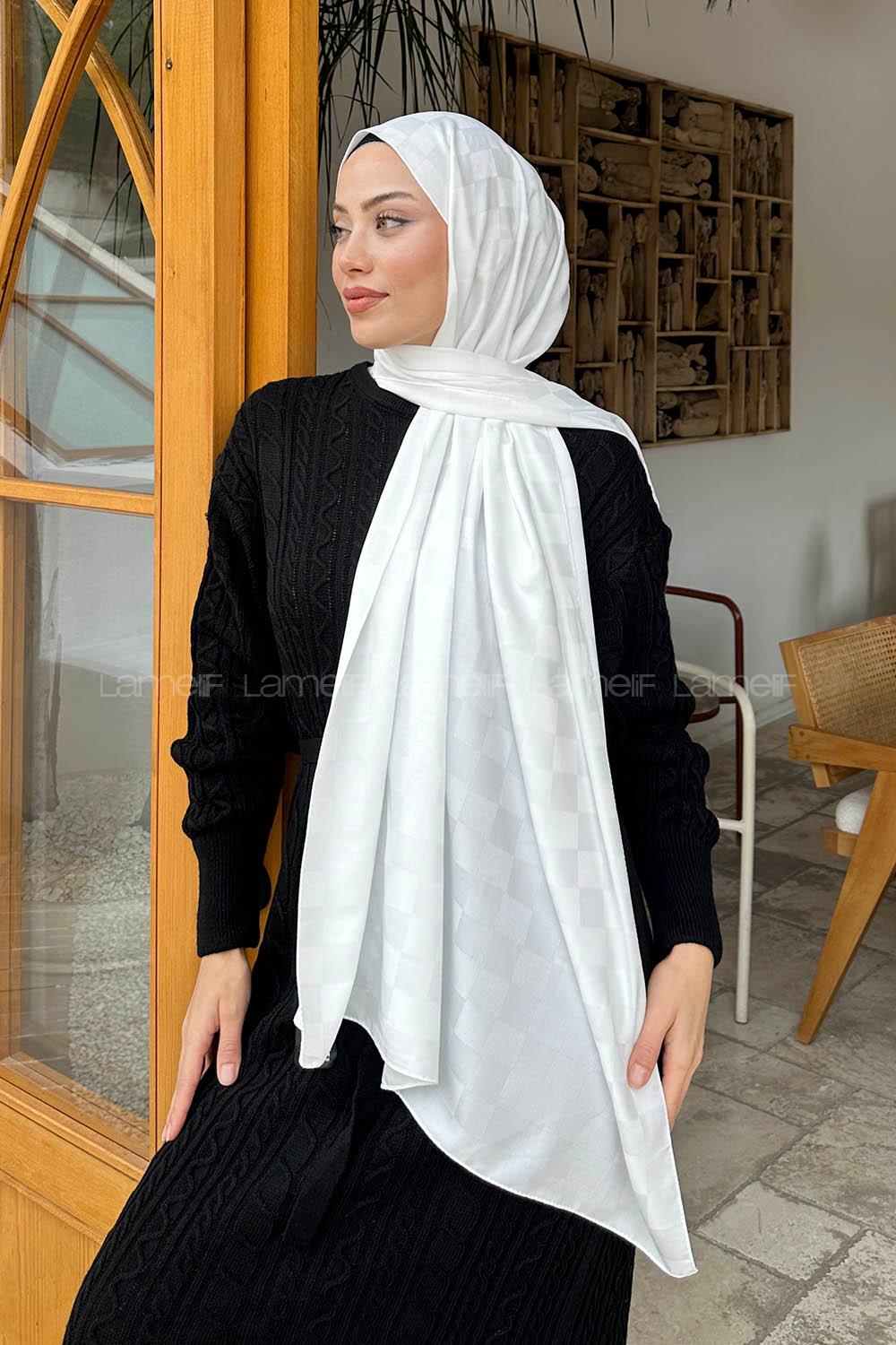 Lamelif Dama Desen Jakar Şal Kırık Beyaz