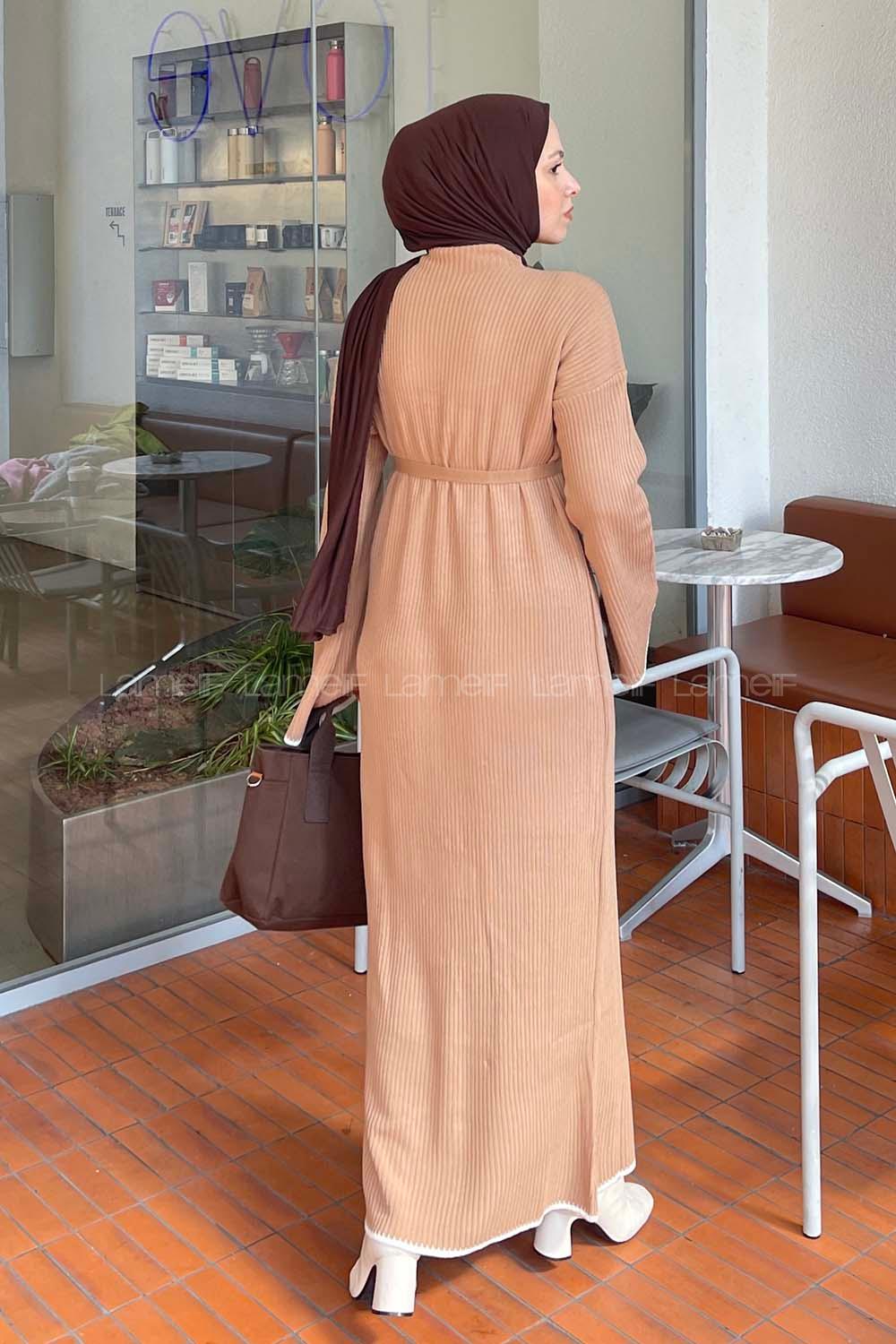 Lamelif Fitilli Kol Ve Etek Ucu Manşetli Triko Tesettür Elbise Sütlü Kahve