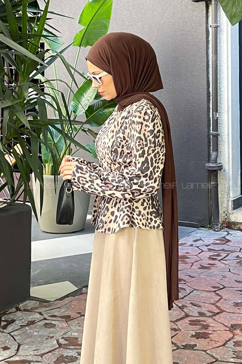 Lamelif Leopar Desen İkili Süet Tesettür Takım Sütlü Kahve