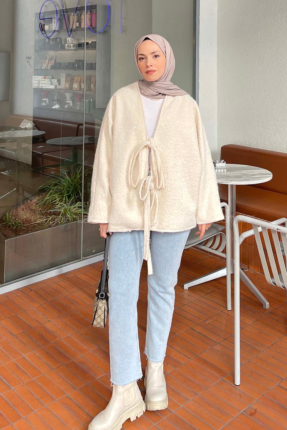 Lamelif Bağlamalı Kaşe Mont Ekru