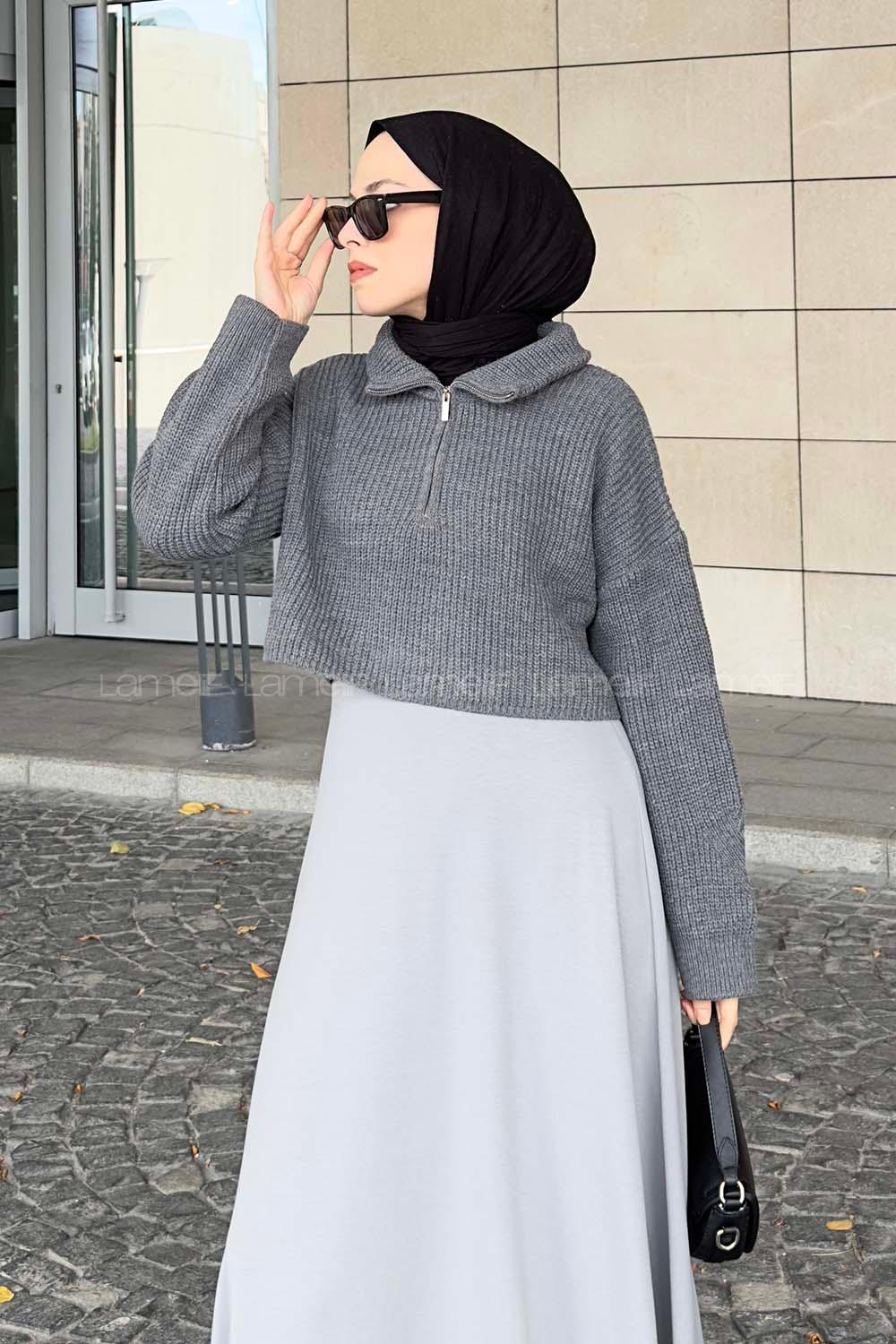 Gray Zippered Neck Long Arm Jumper